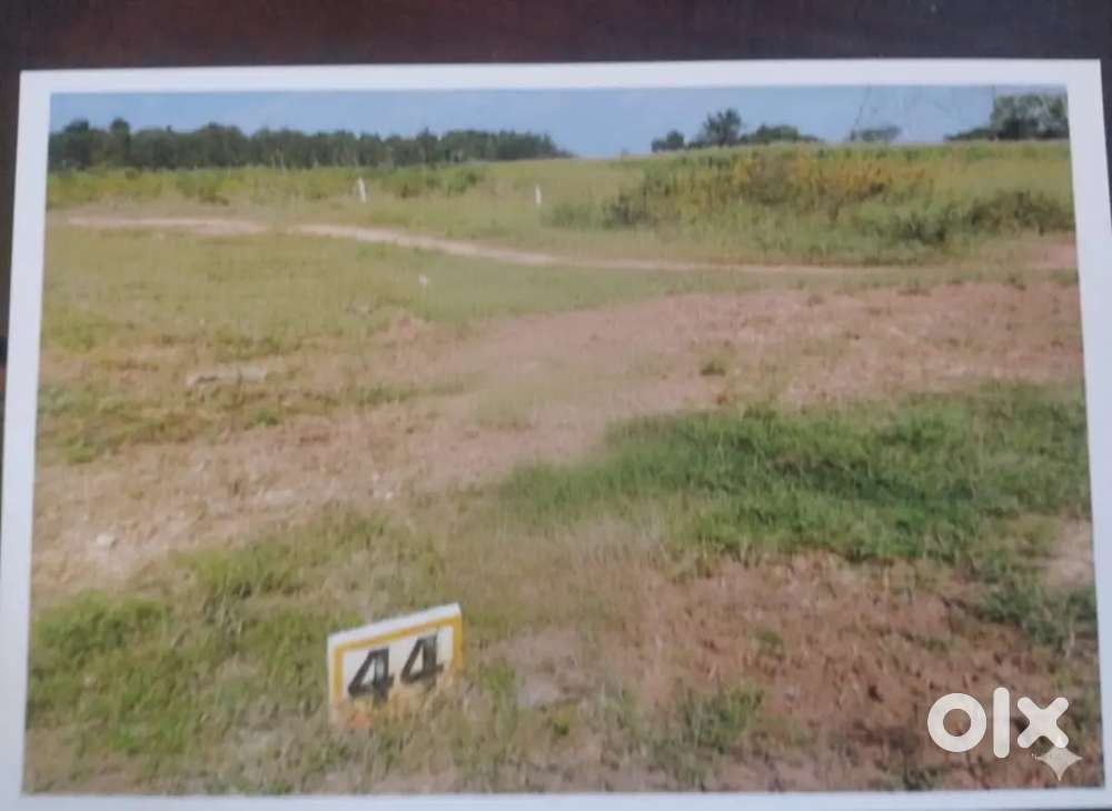 Selling 30*40 corner site