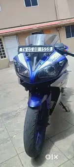 R15 v2 good condition perfect