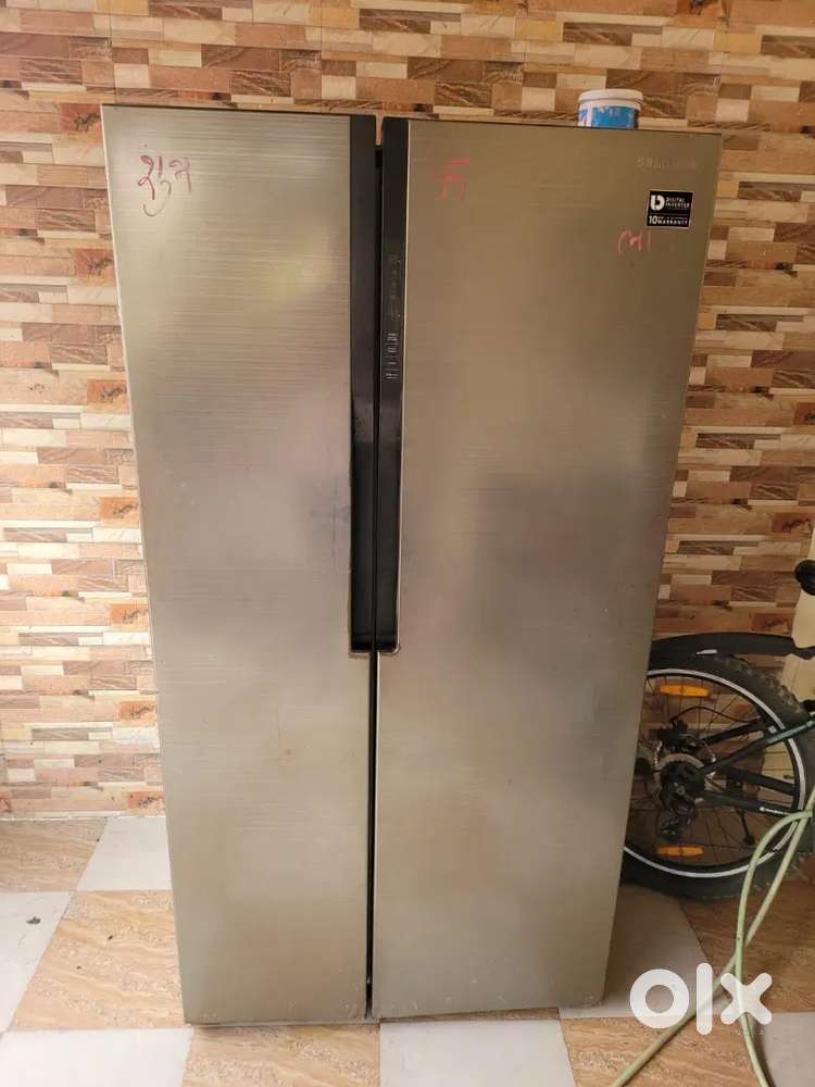 Side by side refridgerator samsung