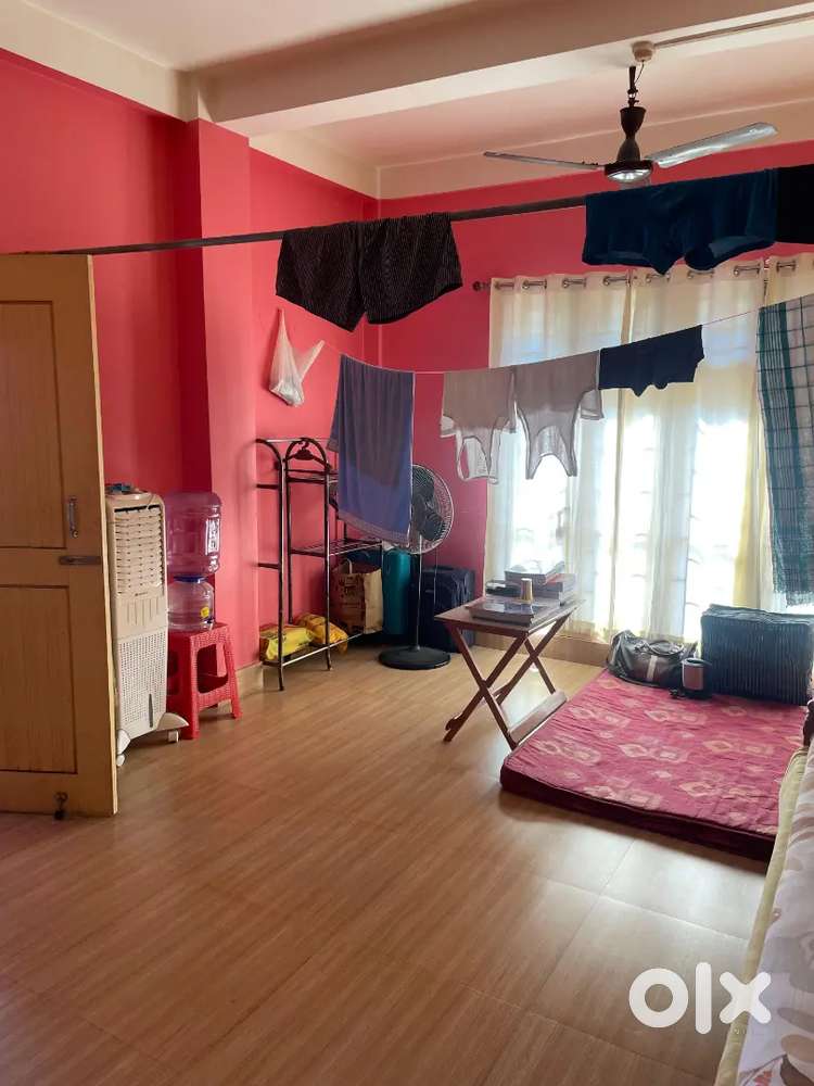 Girls PG in Christian Basti