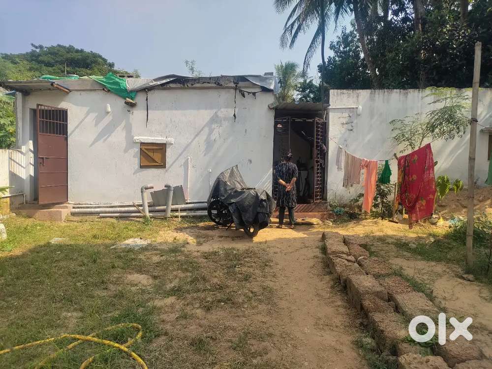 Azbest house for rent