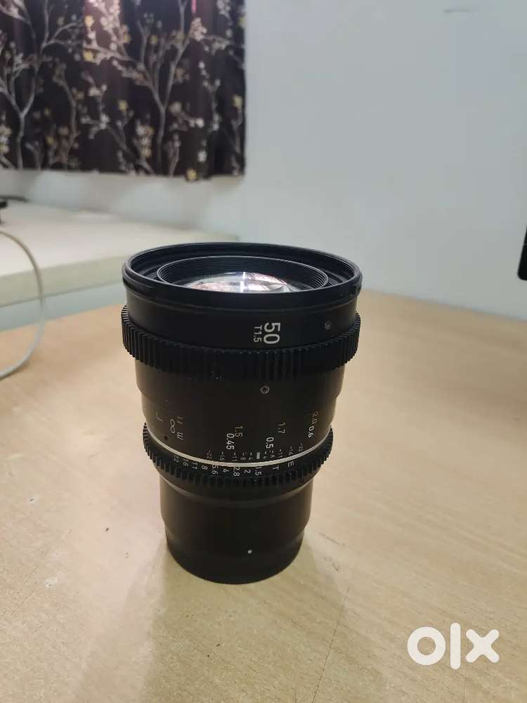 Samyang 50mm T1.5 cinema manual sony lens unused very good condition
