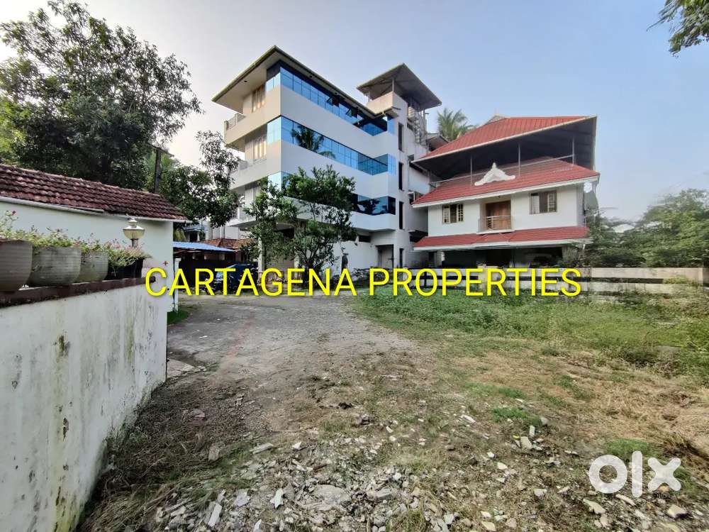 PREMIUM HOUSE PLOT,  5.650 CENTS, MARADU, ERNAKULAM, 700 METERS TO NH