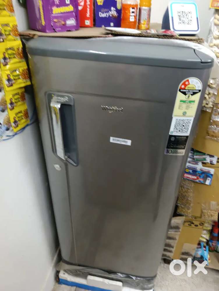 Whirlpool fridge selling