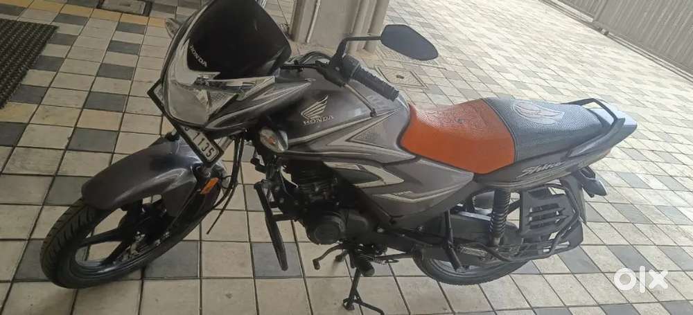 The Bike Zone Nashik Sarda circle with loan facility available