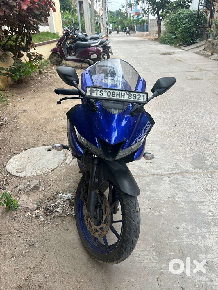 Yamaha R15 v3