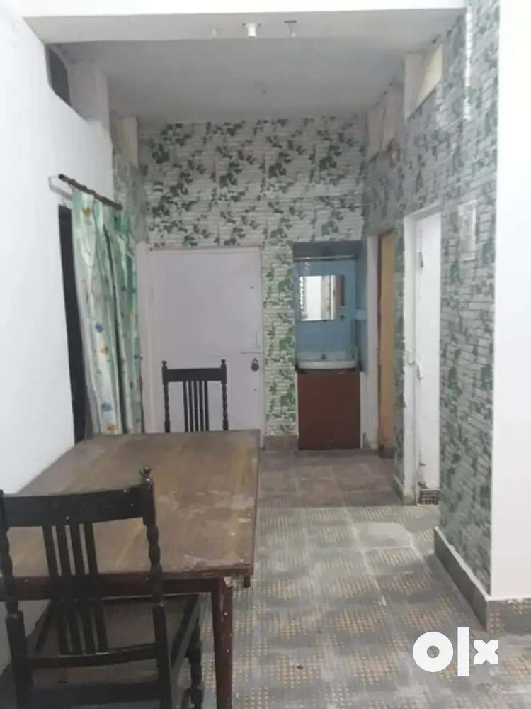 Freehold villa of 310 sq yard for sale at Darbhanga Colony