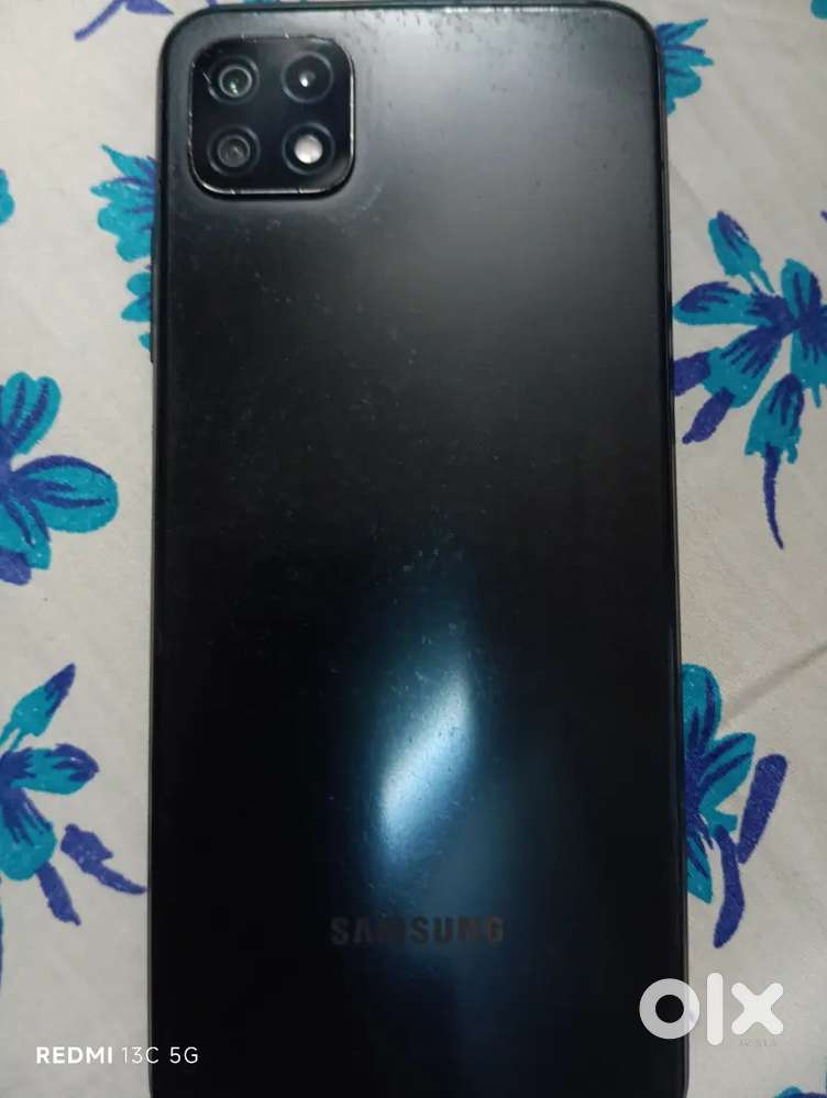 5,000 mAh battery delivers over a full day (often more) of usage