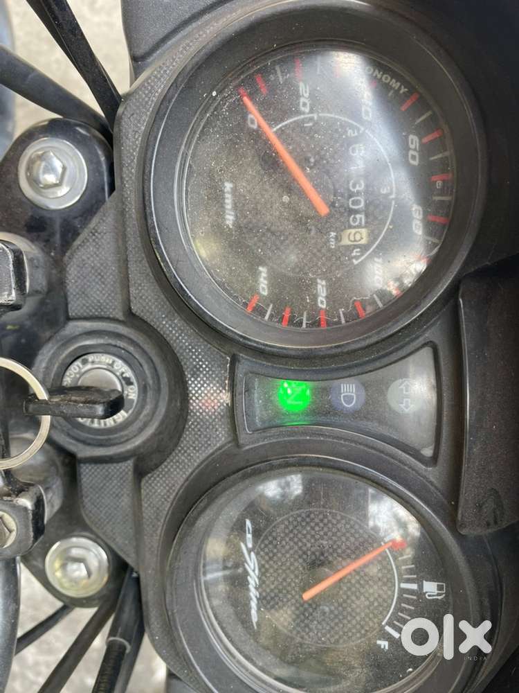 Well-maintained Govt Teacher used Honda Shine (2015)