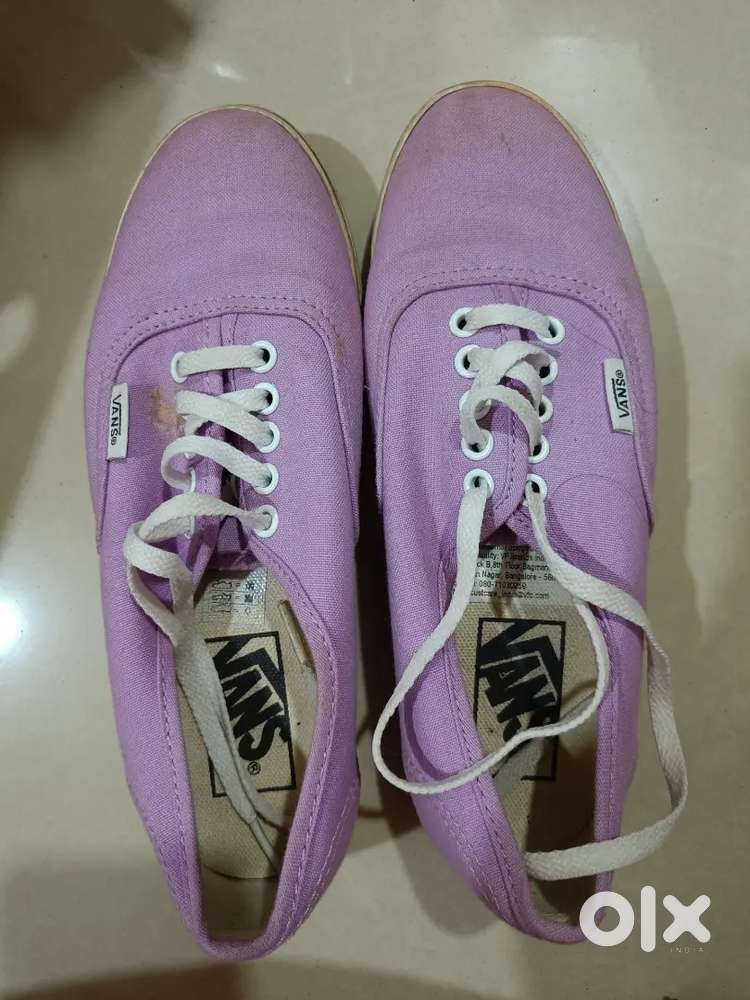 ADIDAS 42 EURO VANS 37 EURO SHOES FOR WOMEN