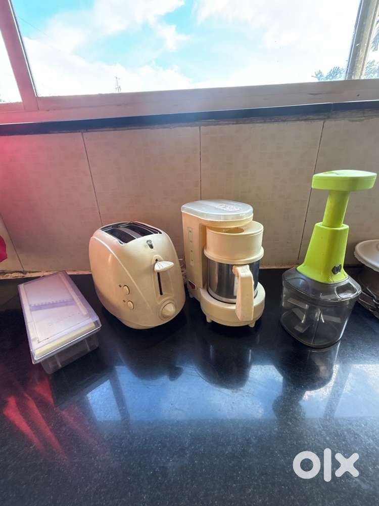 Coffee maker , bread toaster, vegetables chopper,  oinion chopper