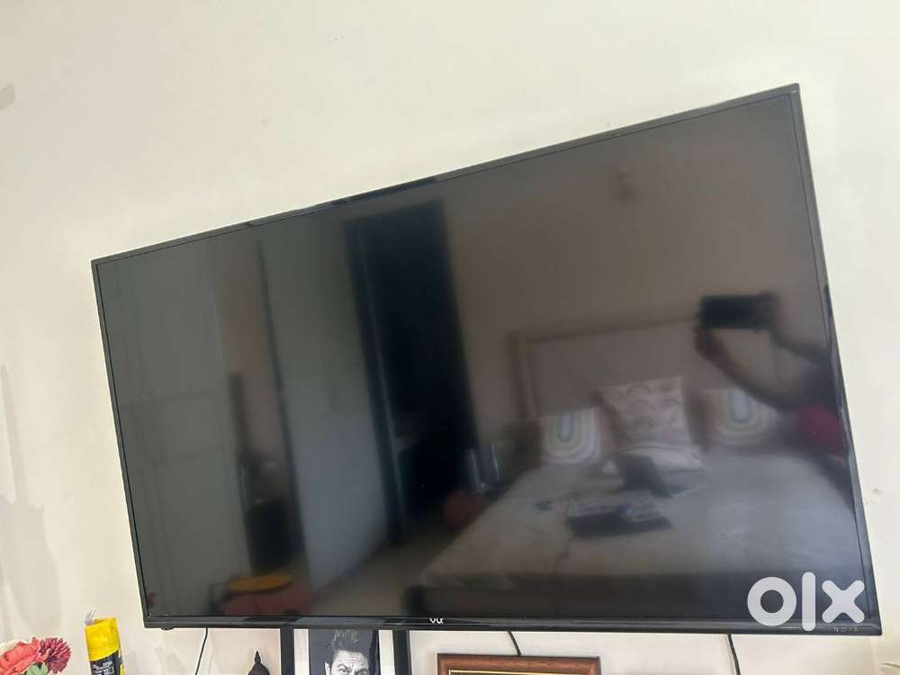 Sleek VU Smart TV