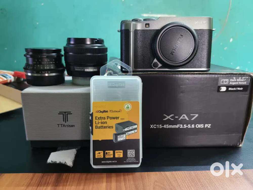 Mint condition Fujifilm x-A7 Camera bundle Shutter count - lessthan 5k