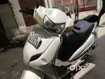 This Activa 3G is one sale it's year is 2015.