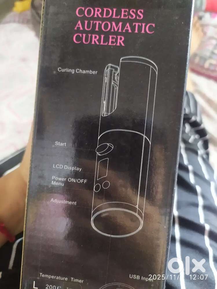 Cordless automatic  hair curler