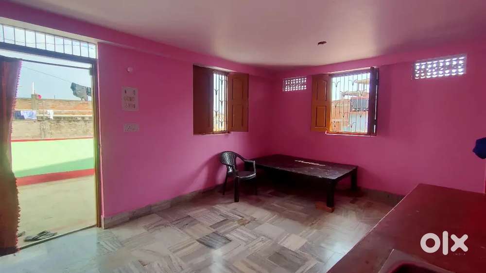 1 Big Room + kitchen for Bachelor/Family.