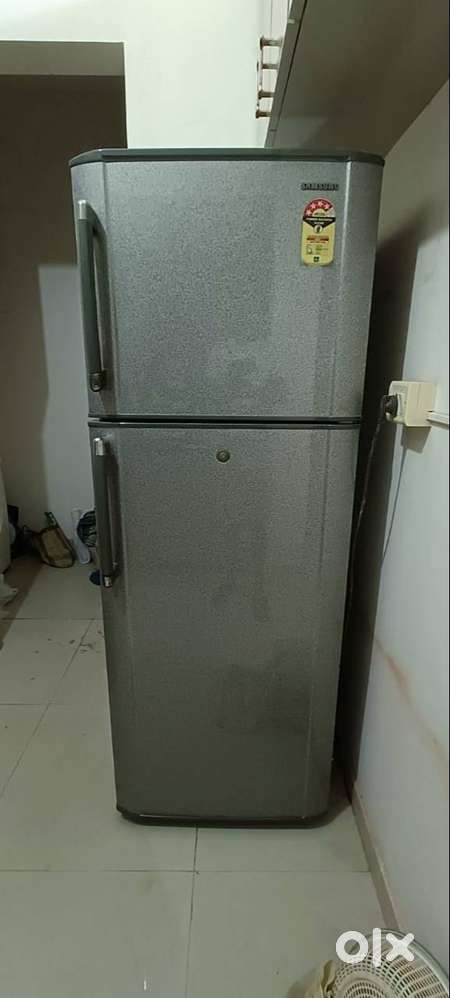 320 litre Samsung Fridge