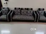 5 seater sofa with cushion pillows