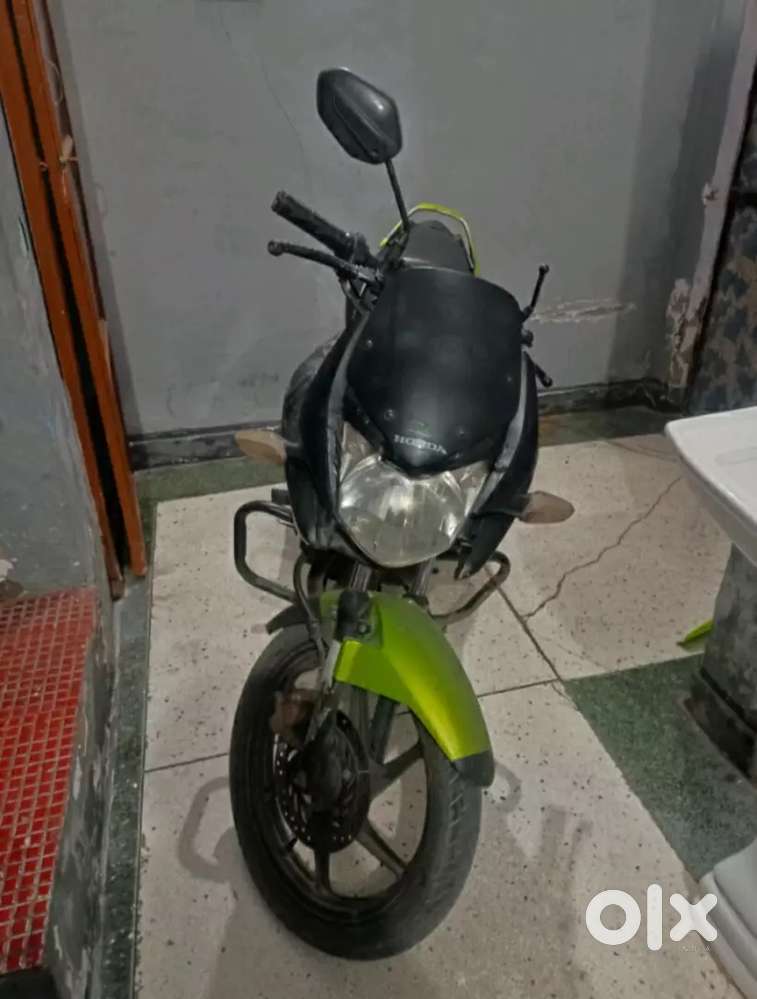 Honda CBF Stunner 2013 model.