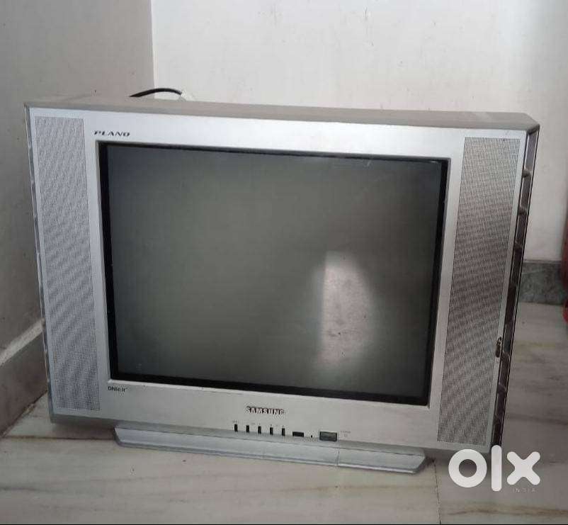SAMSUNG TV 21 INCH CRT TV