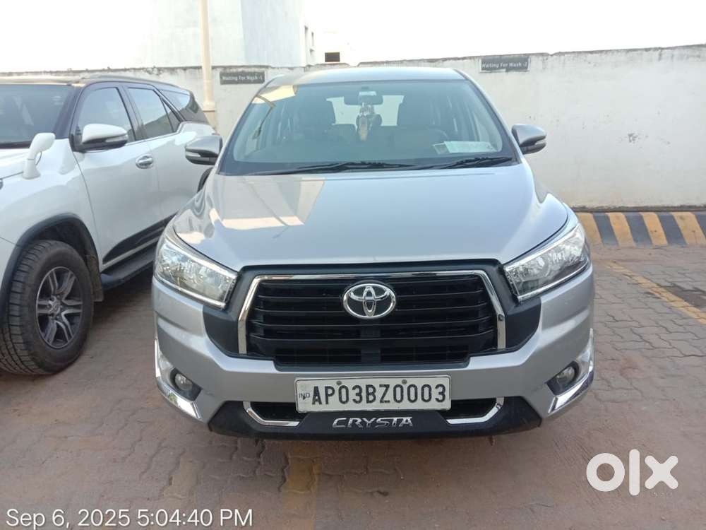 Toyota Innova Crysta 2016 Diesel 380000 Km Driven