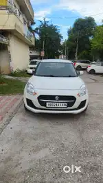 Maruti Suzuki Swift VXi + Manual, 2022, Petrol