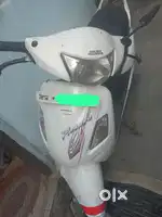 Hero pleasure scooty very good condition model. 2012