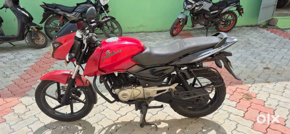 BAJAJ PULSAR 150CC; MODEL 2013; SELF ALLOY DIGITAL METER FRONT DISC  .
