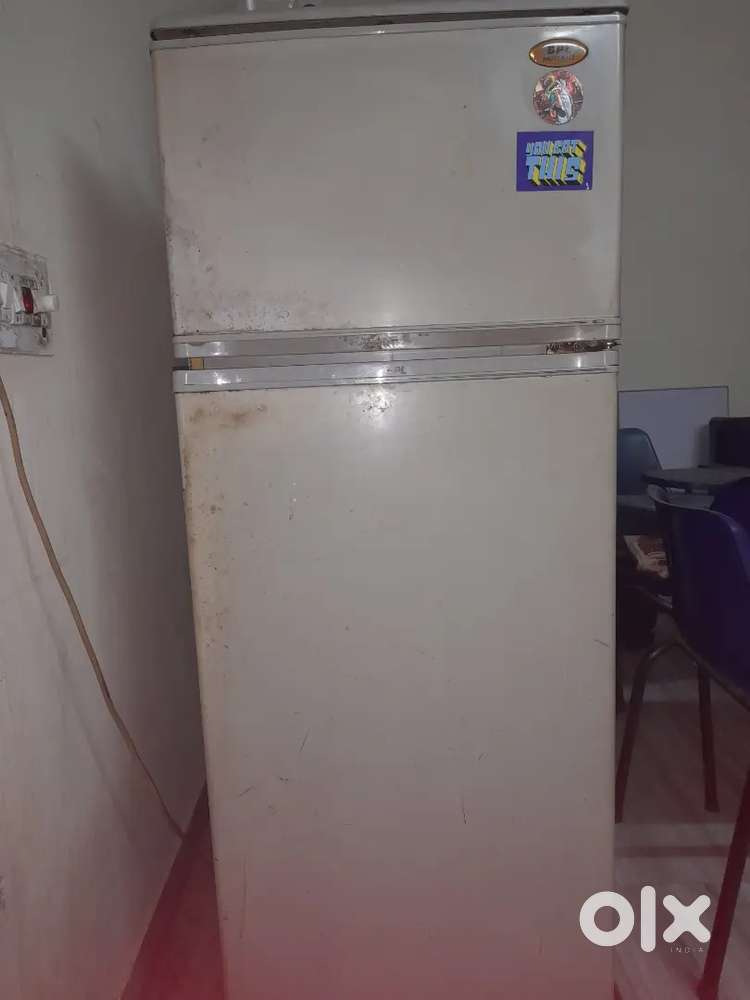 BPL Refrigerator 185 L , Frost free