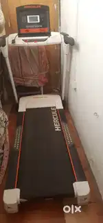 A New TREADMILL In Good Condition