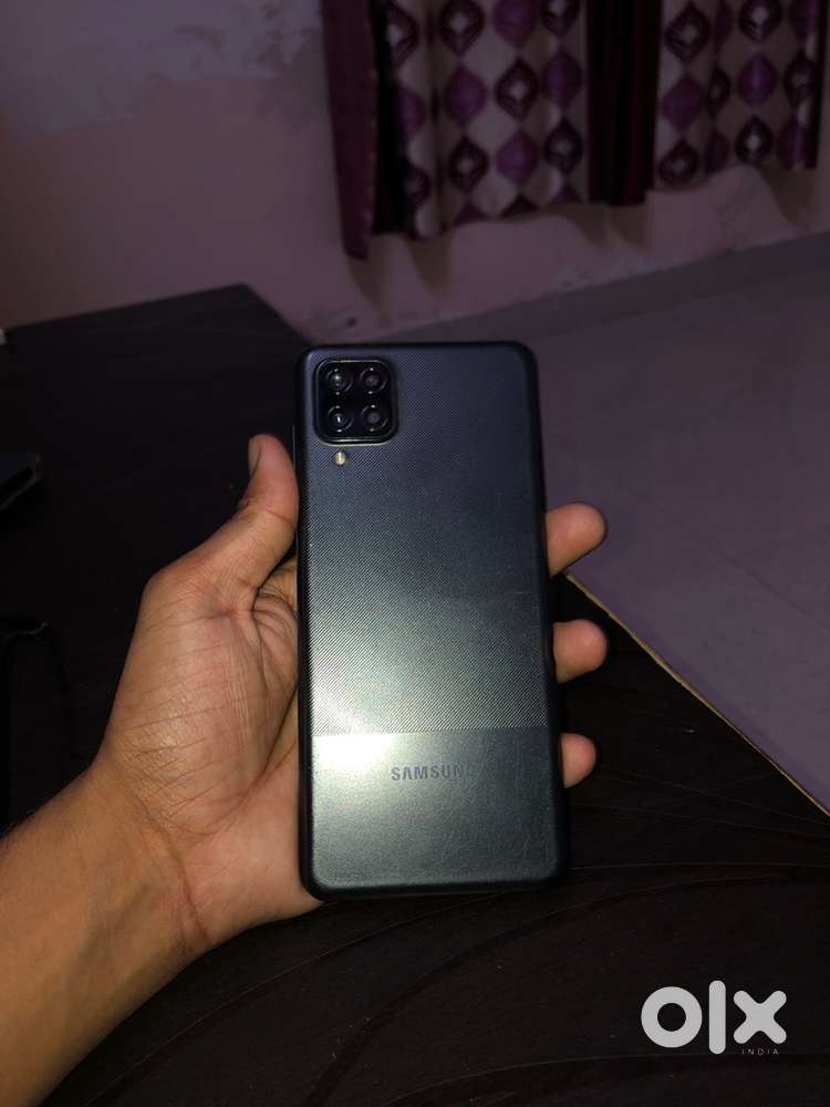 Samsung a12