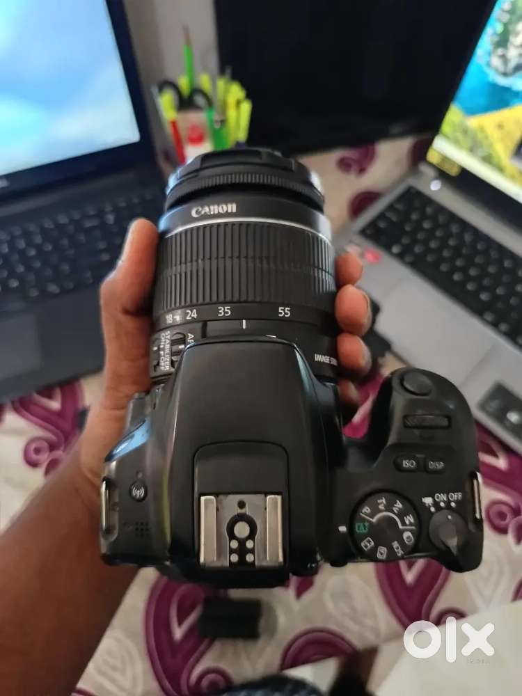 Canon 200d in good condition.