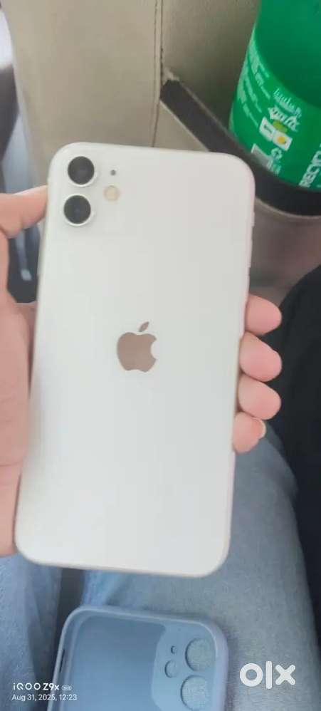 Iphone 11 aur iphone xr hai exchange with corve display phone