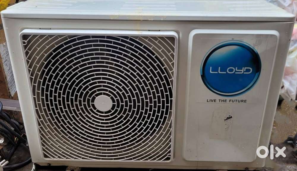 LLOYD SPLIT AC 1.5 TON