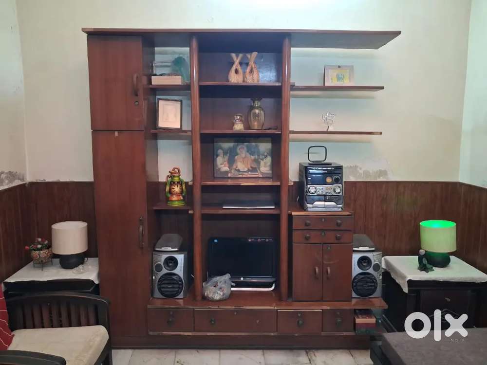 Showcase and with drawers