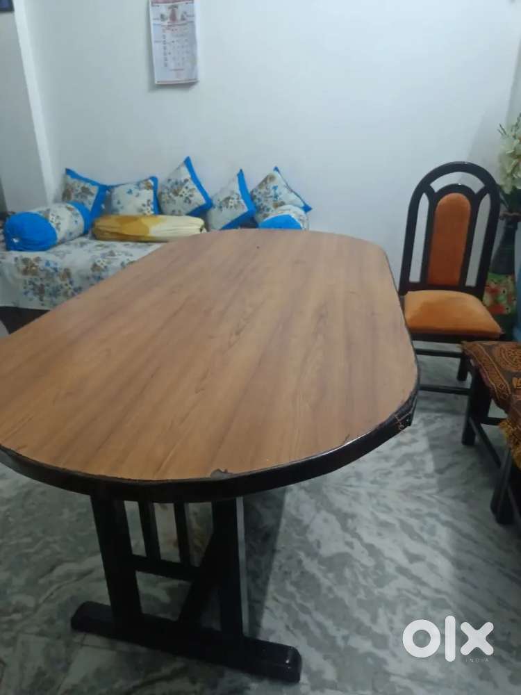Dinning Table set of 6 Seater