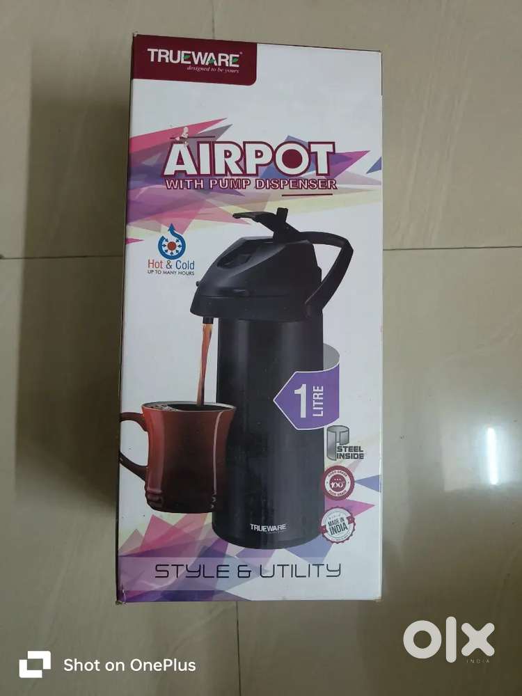Airpot with pump dispenser