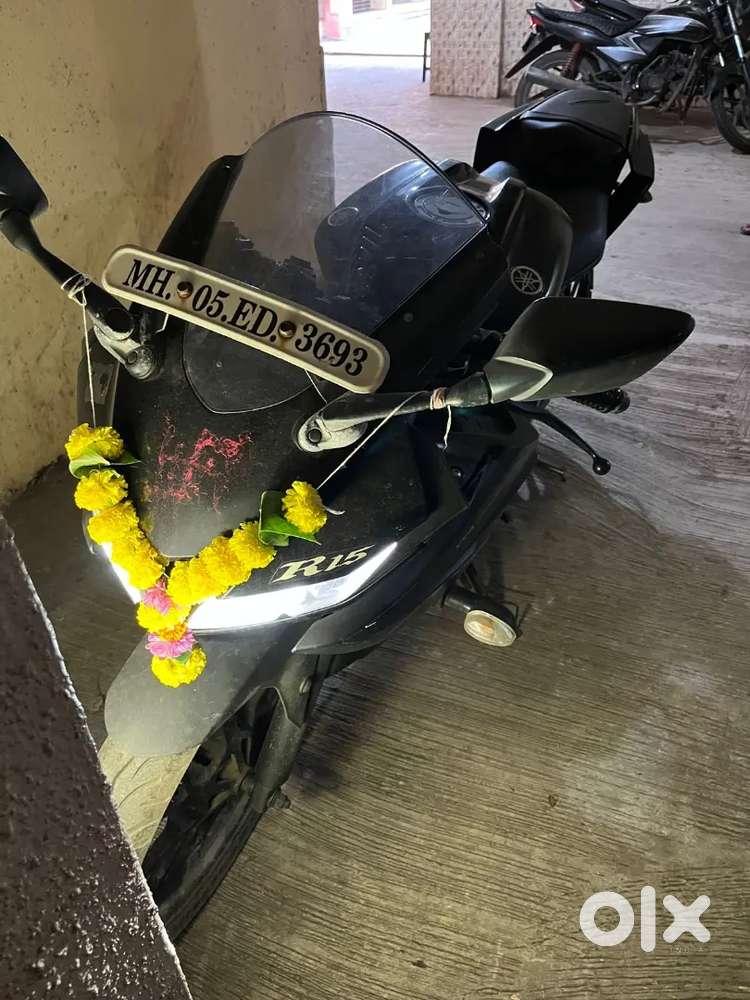 R15 V3 matt black