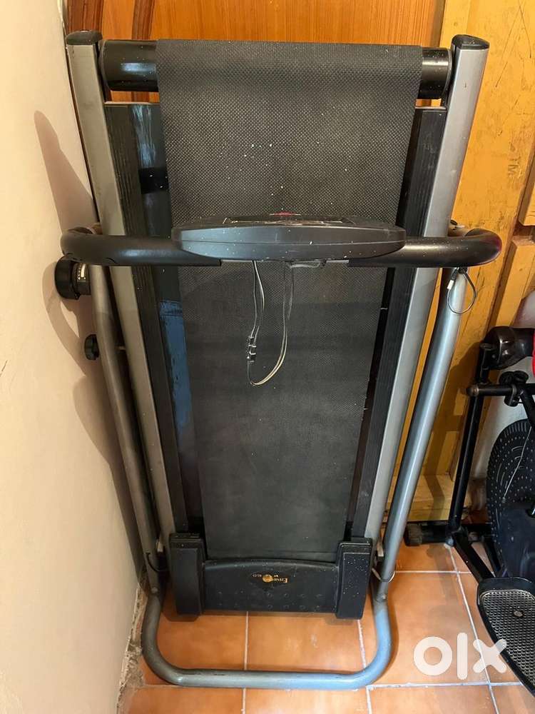 Manual treadmill