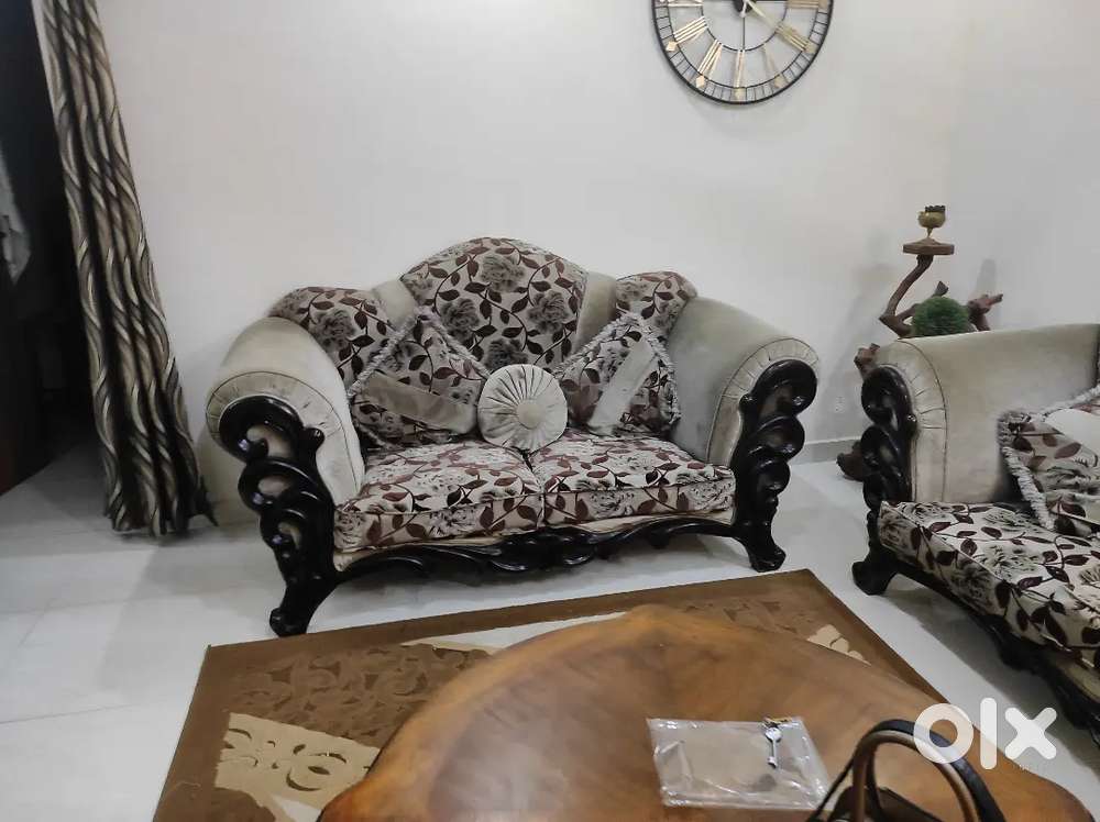 Beautiful sofa set