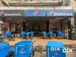 तत्काल आवश्यकता है @ DOMINO'S STORE शोरूम में लड़की और लड़को की जल्द