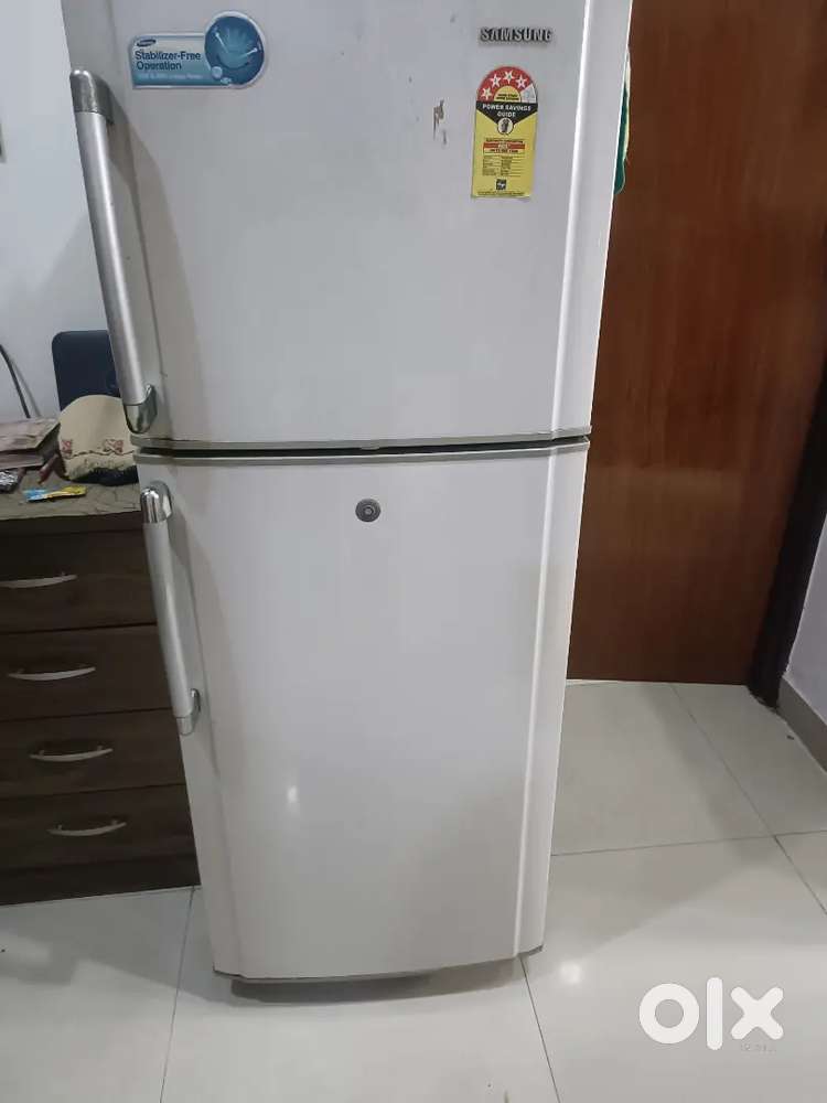 Samsung double door 250 ltr
