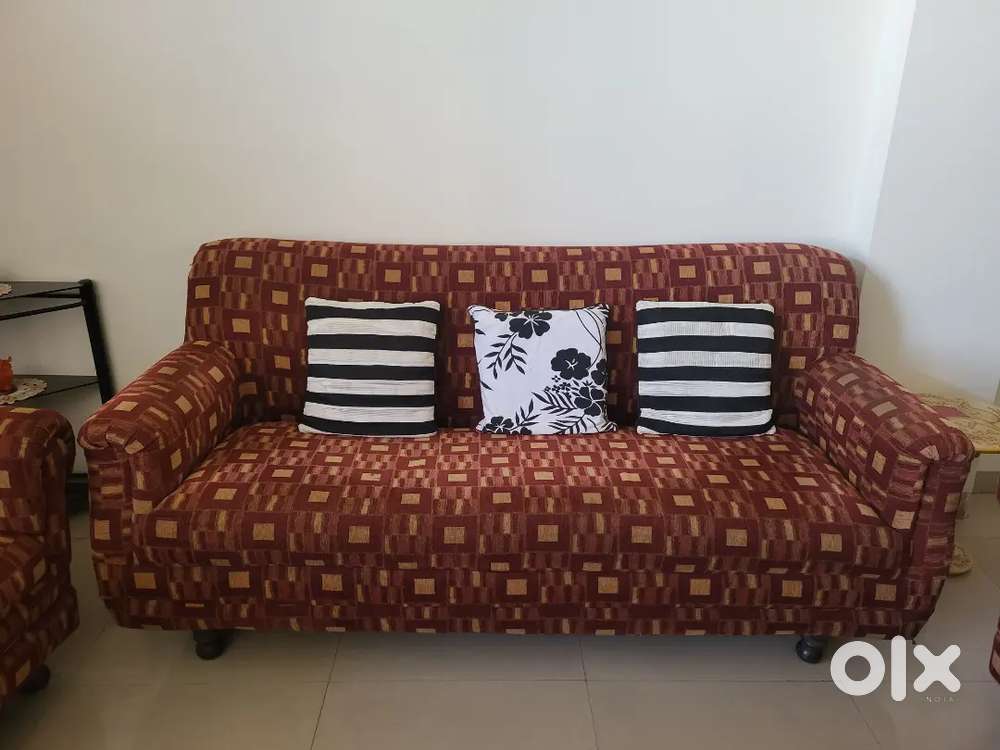 5 seater sofa set with Raymond clothing