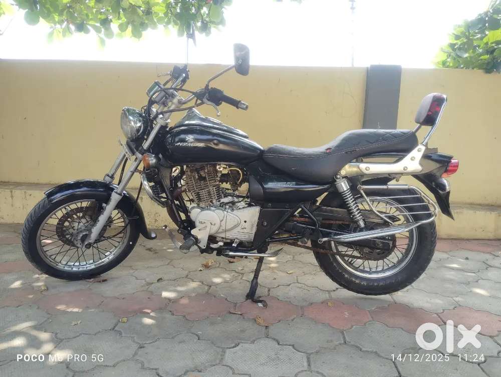 Bajaj Avenger new battery New tyres single owner engine nice condition