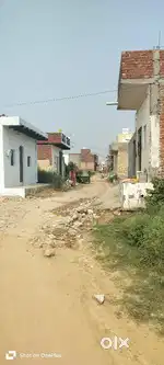 30 गज का प्लॉट बसावट के बीचों बीच खरीदे और तुरंत मकान बना कर रहे