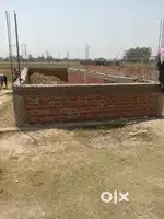 Medical gulhariya me ya plot hai 500sq area hai 12.5 breath 40 length