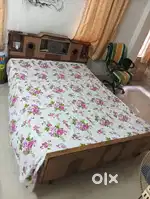 Top Quality Wooden Queen Size (5 × 7)ft no box Bed