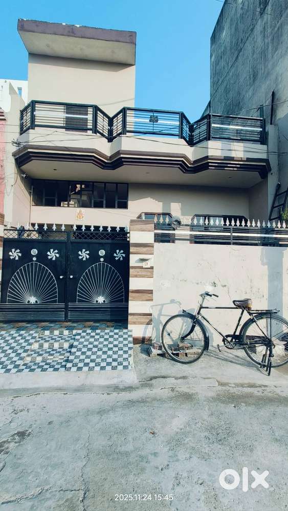 2 BHK - 2 Bathroom - 936 sqft - 105 Gaj