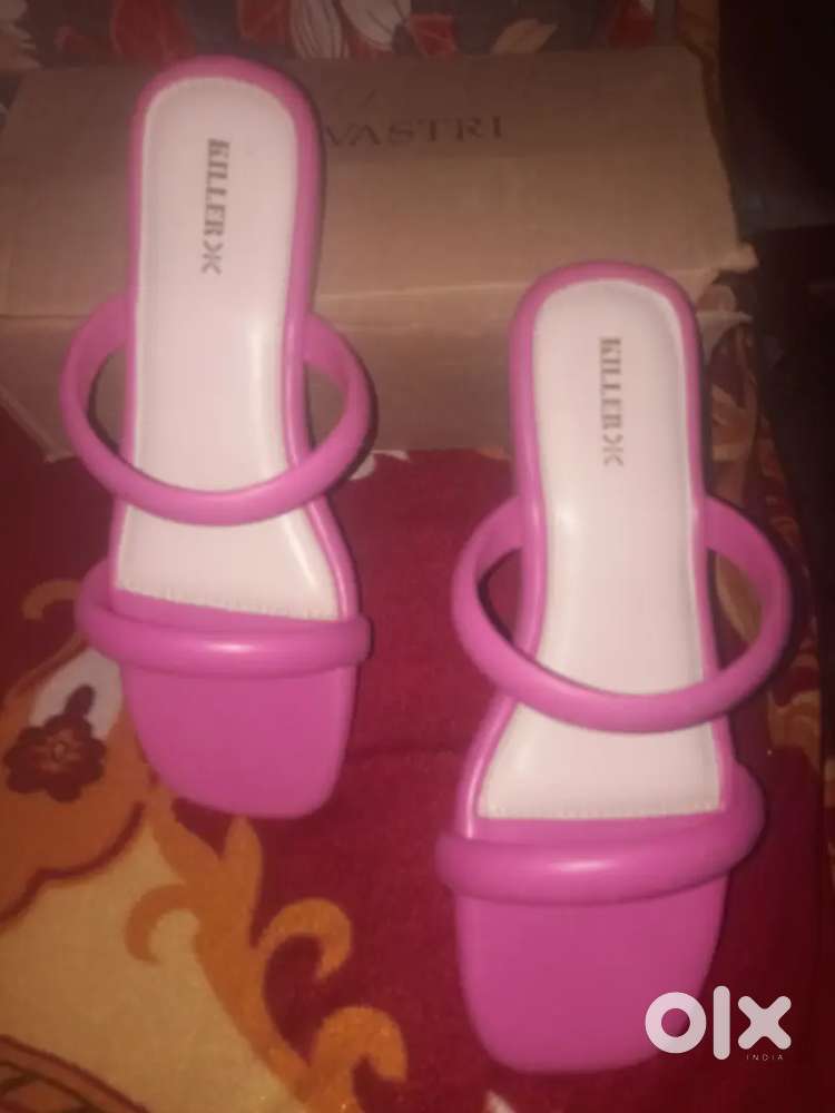 New branded flats available in pink colour