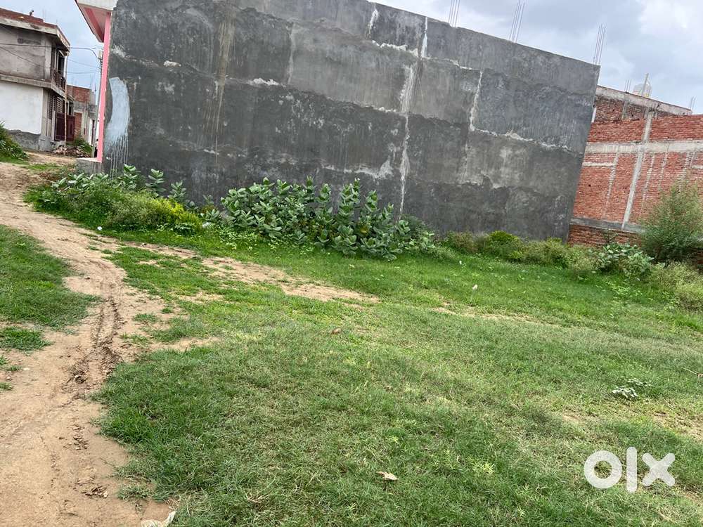 Corner plot nearby omaxe city and Delhi Public School